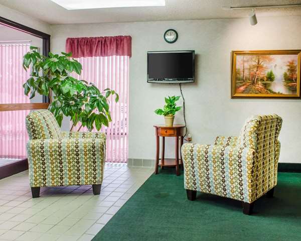 - Econo Lodge Mifflintown