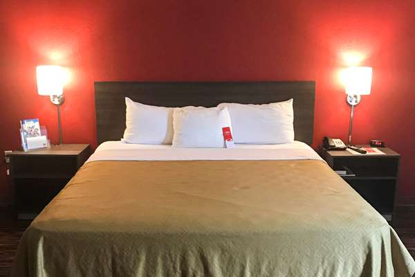  - Econo Lodge Mifflintown