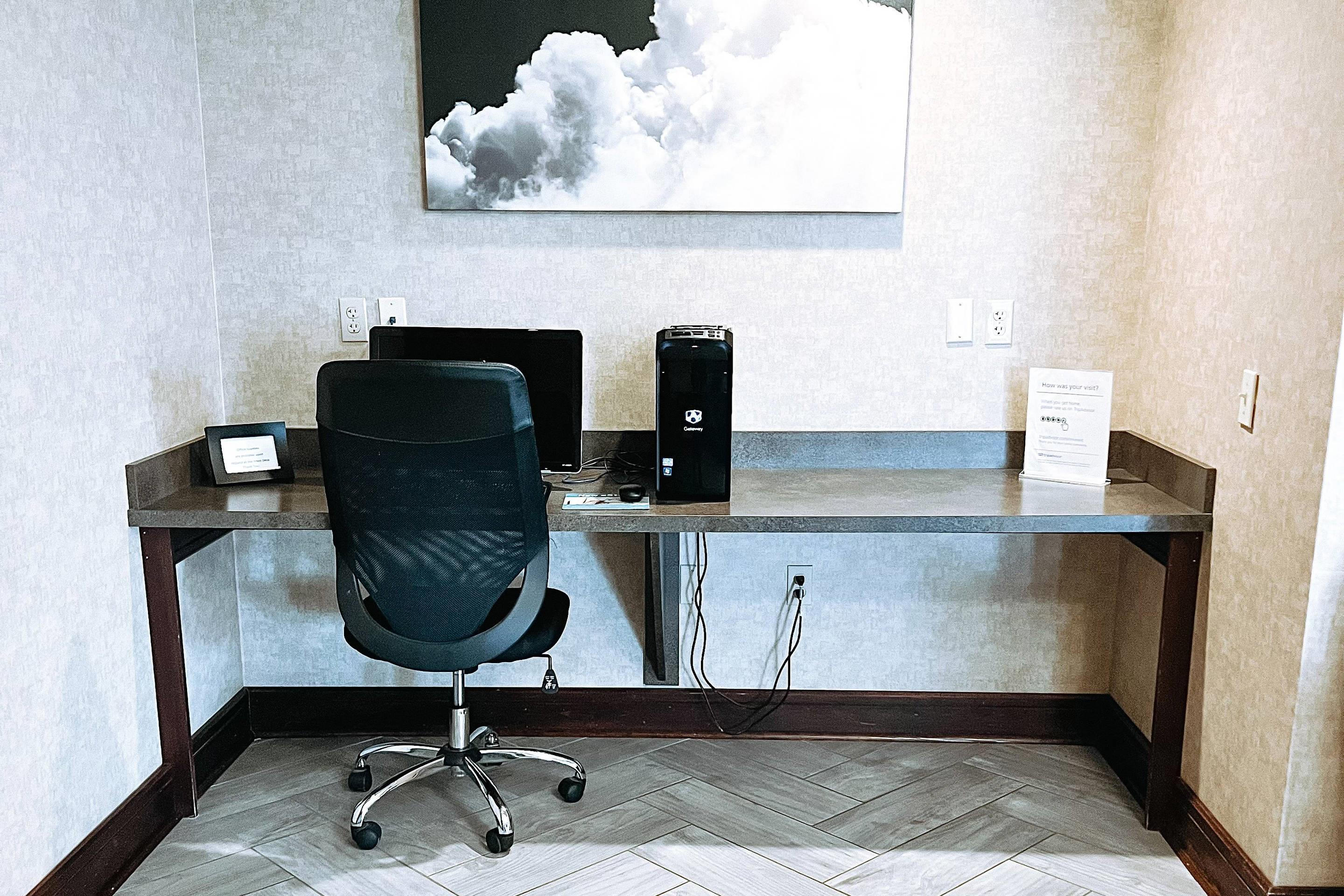 Business center | Quality Inn
