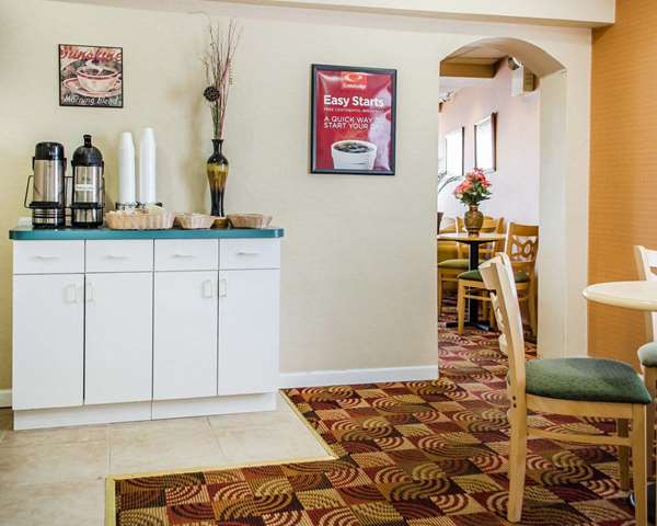 Amenities - Econo Lodge Mechanicsburg - I-76, Exit 236