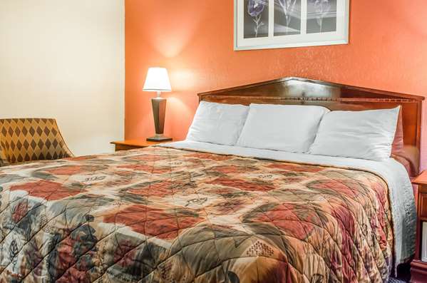  - Rodeway Inn Allentown - I-78, Exit 57