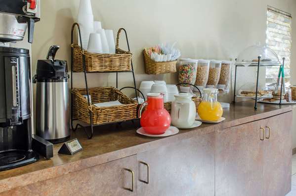 Amenities - Rodeway Inn Allentown - I-78, Exit 57