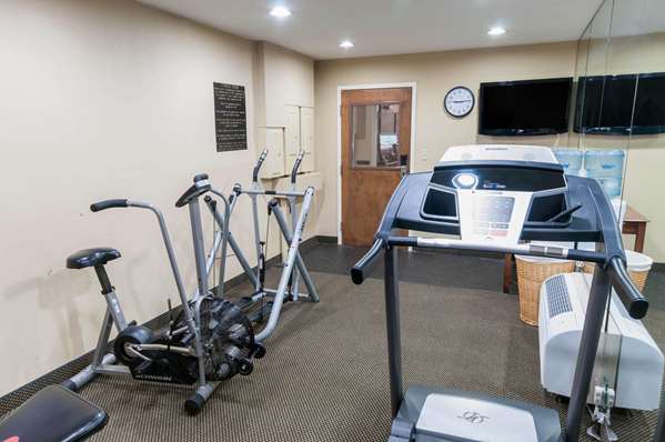 Fitness/ Exercise Room - Comfort Inn New Holland