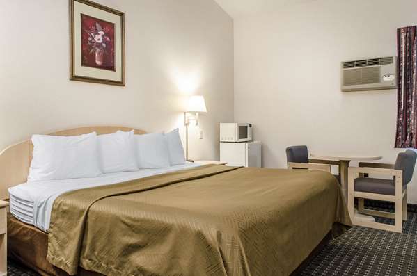  - Rodeway Inn State College