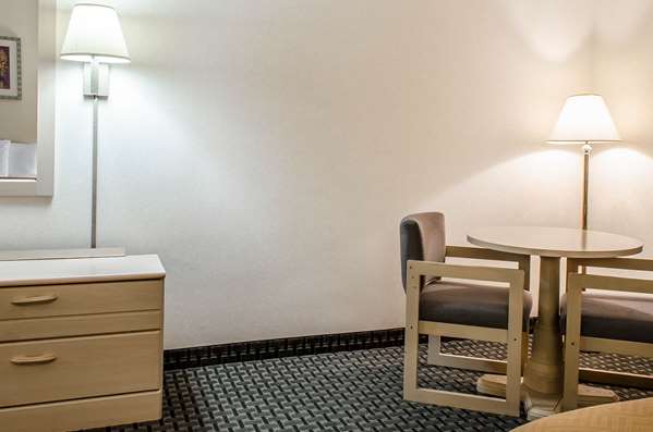  - Rodeway Inn State College