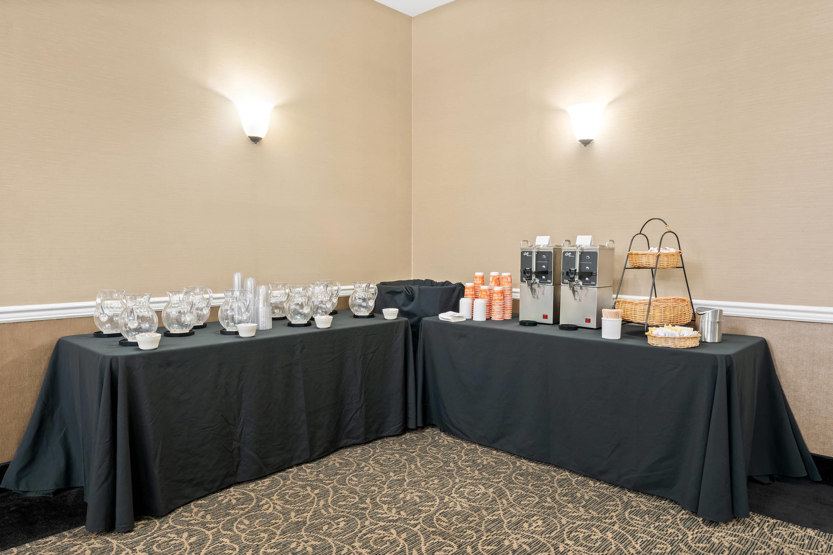 Beverage Station | Comfort Suites Bethlehem Near Lehigh University and LVI Airport