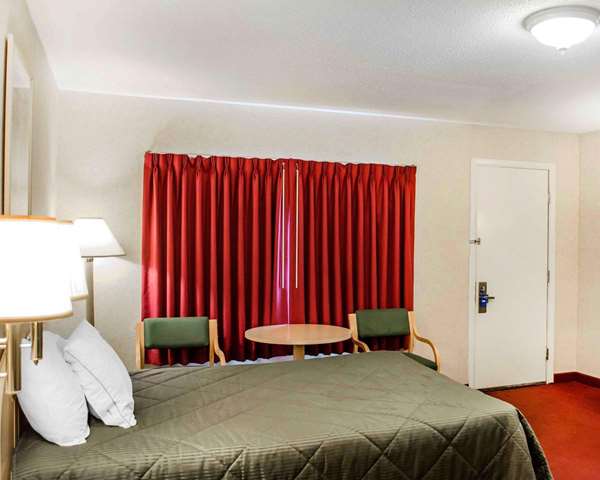  - Rodeway Inn Dillsburg