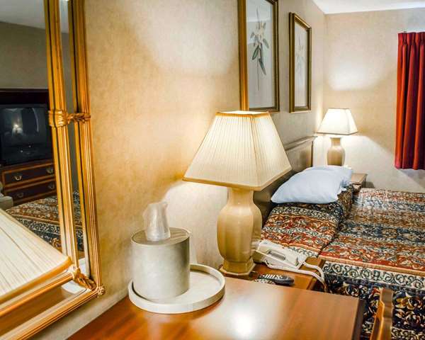  - Rodeway Inn Dillsburg