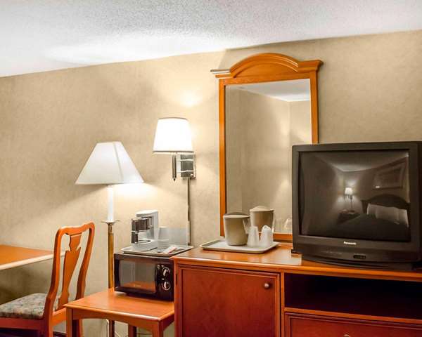  - Rodeway Inn Dillsburg