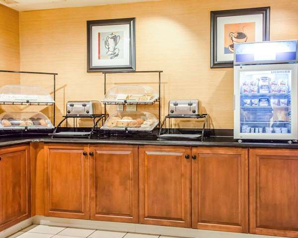 Amenities - Comfort Inn & Suites York - I-83, Exit 22