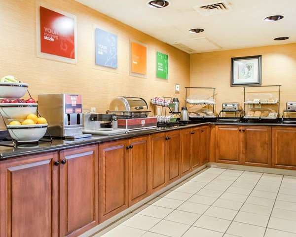 Amenities - Comfort Inn & Suites York - I-83, Exit 22