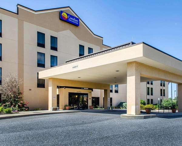 Exterior view - Comfort Inn & Suites York - I-83, Exit 22