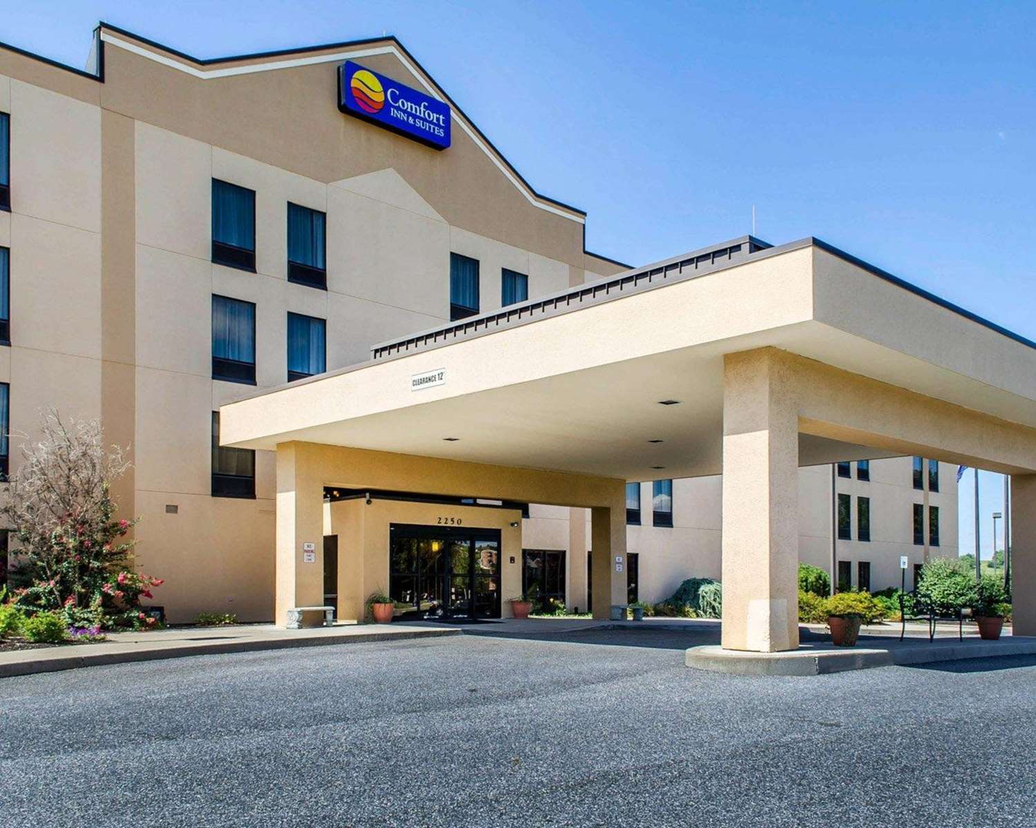 Comfort Inn & Suites York, PA See Discounts
