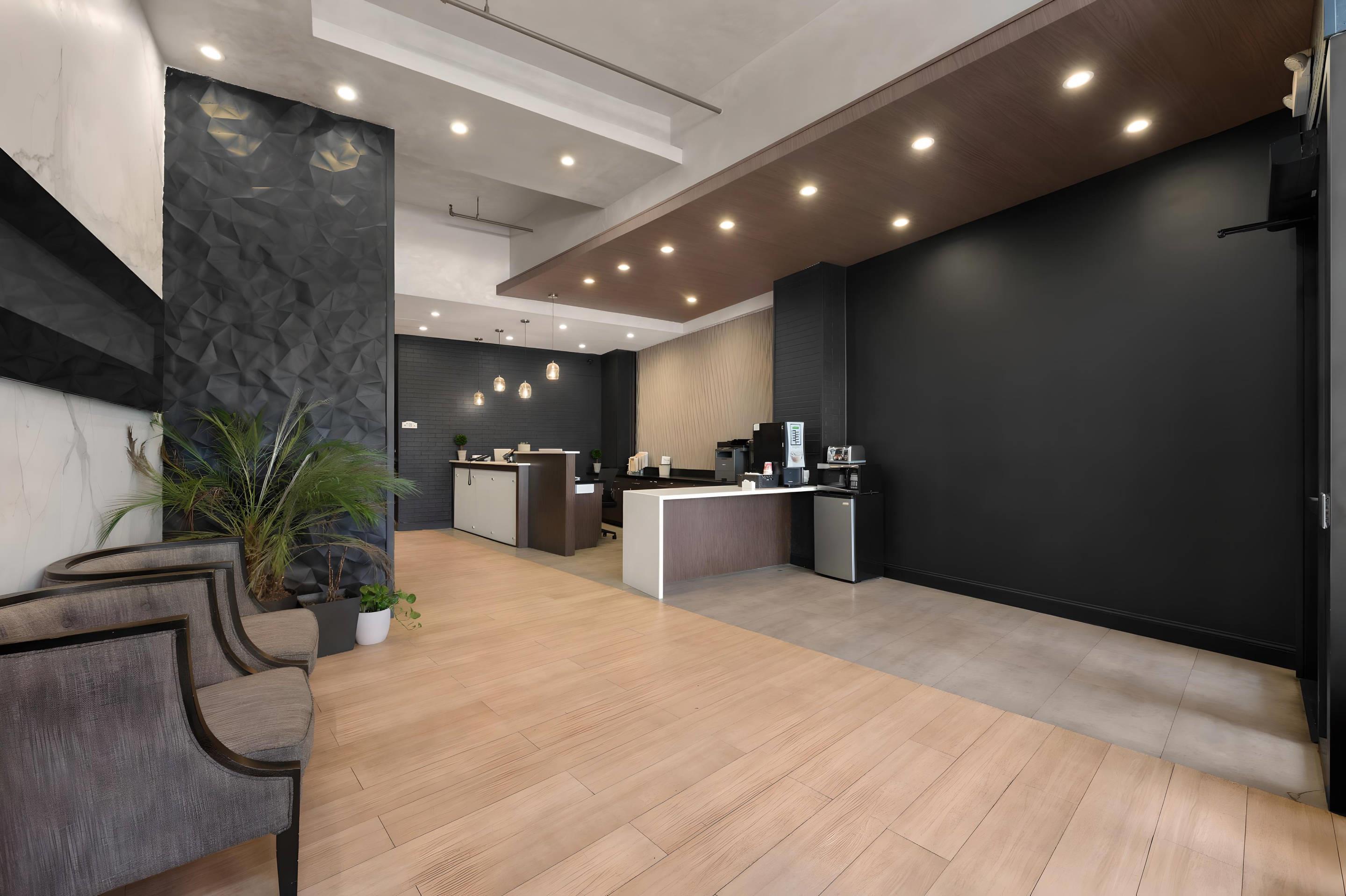 Hotel lobby | Quality Inn Center City