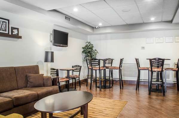  - Sleep Inn & Suites Bensalem - I-276, Exit 351 & 352