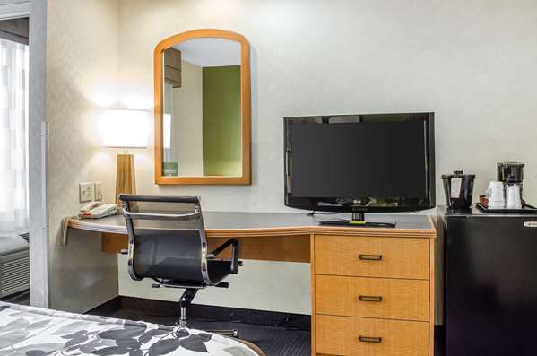  - Sleep Inn & Suites Bensalem - I-276, Exit 351 & 352