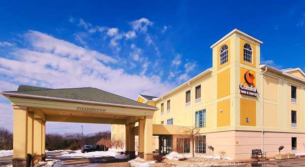 Exterior view - Comfort Inn & Suites Mount Pocono
