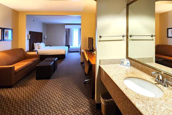 Suite - Comfort Inn & Suites Mount Pocono