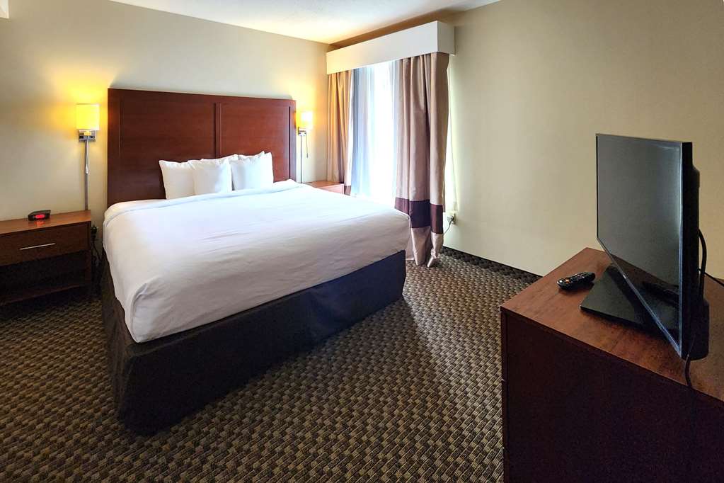 COMFORT INN AND SUITES NEAR POCONO, photo 5