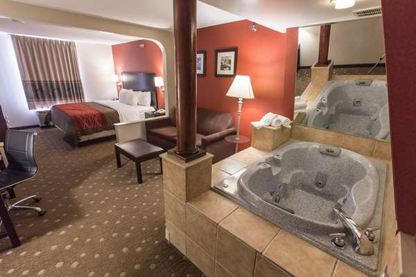 Suite - Comfort Inn Pittsburgh - I-79, Exit 60