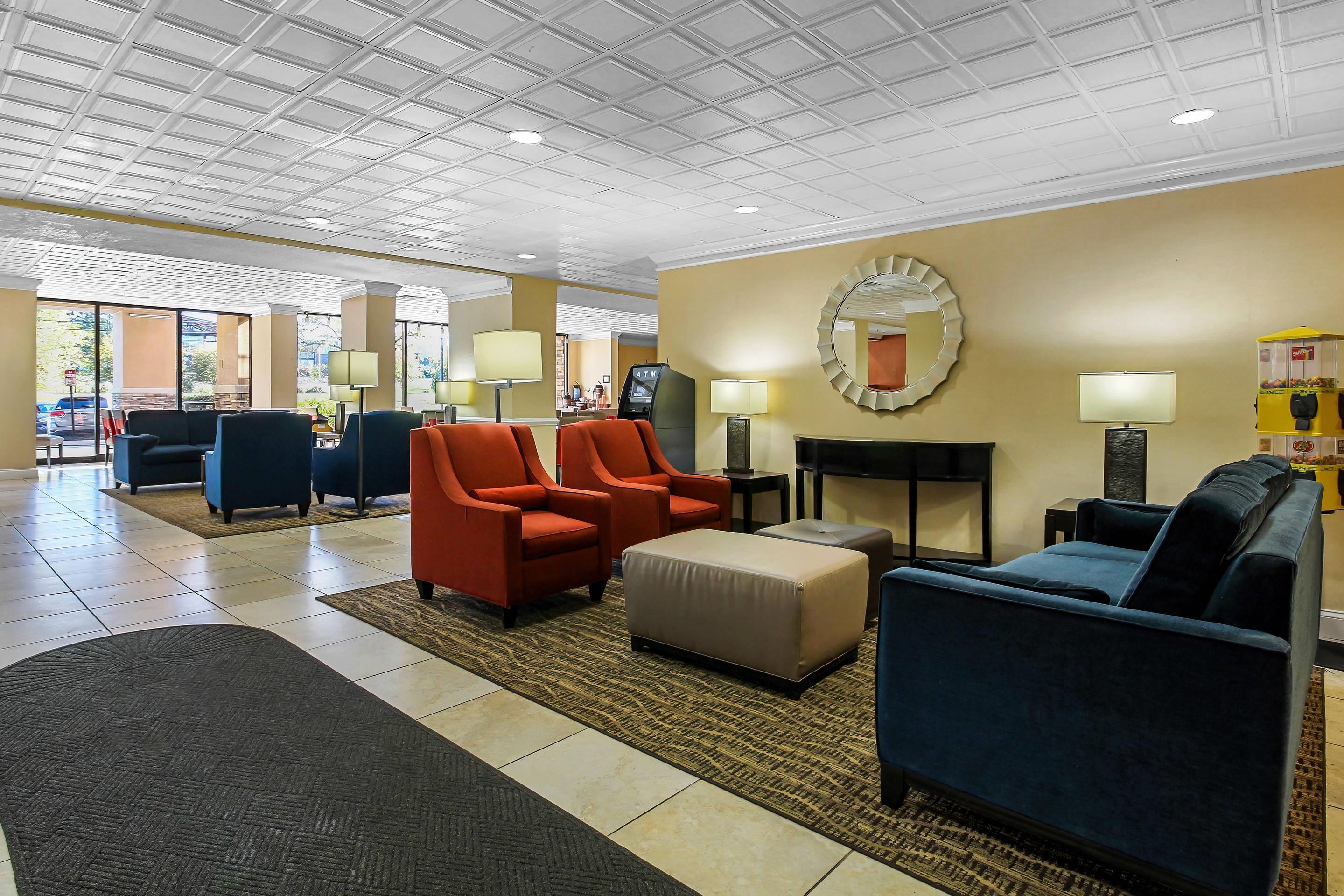 Hotel lobby | Comfort Inn Cranberry Township