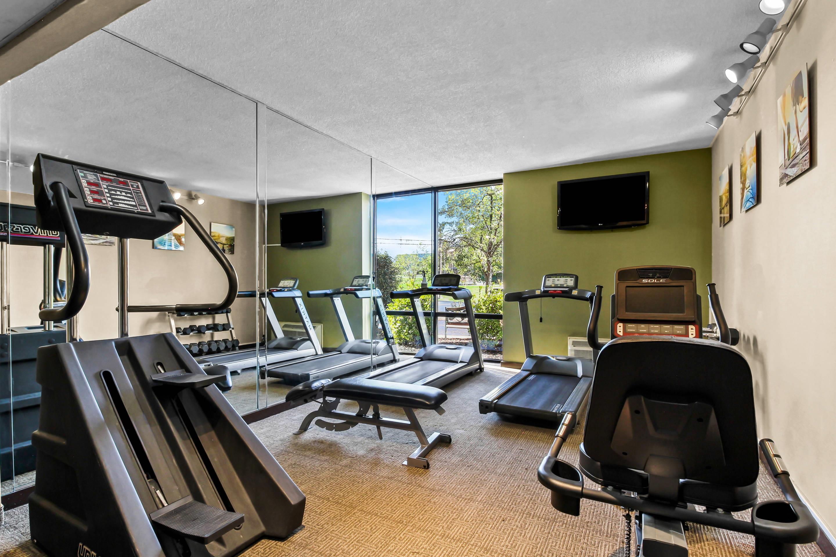 Fitness center | Comfort Inn Cranberry Township