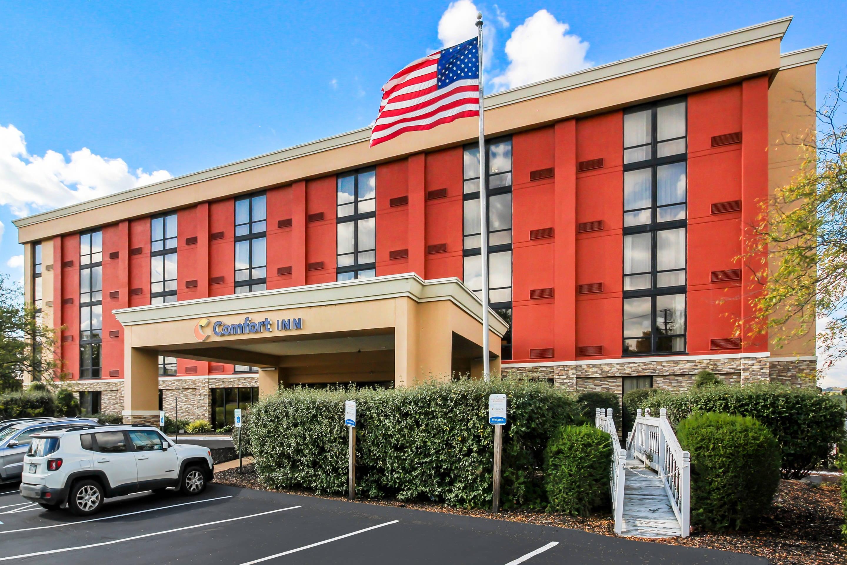 Hotel exterior | Comfort Inn Cranberry Township