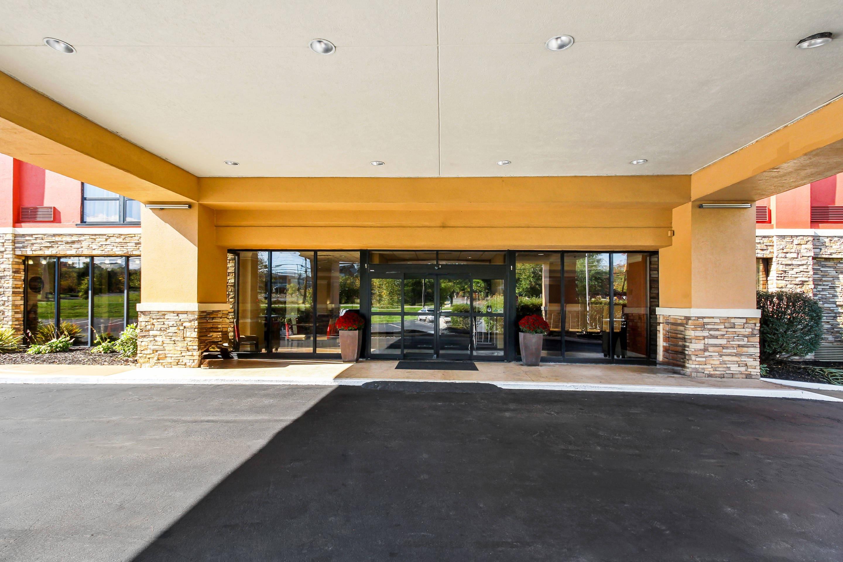 Hotel exterior | Comfort Inn Cranberry Township