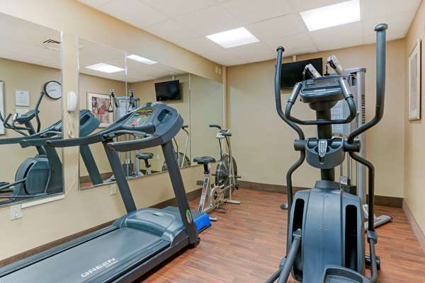 Fitness/ Exercise Room - Comfort Inn Mechanicsburg