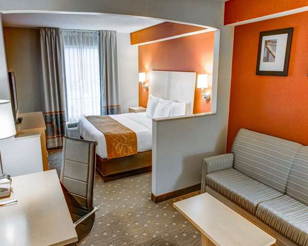 Suite - Comfort Suites Coraopolis