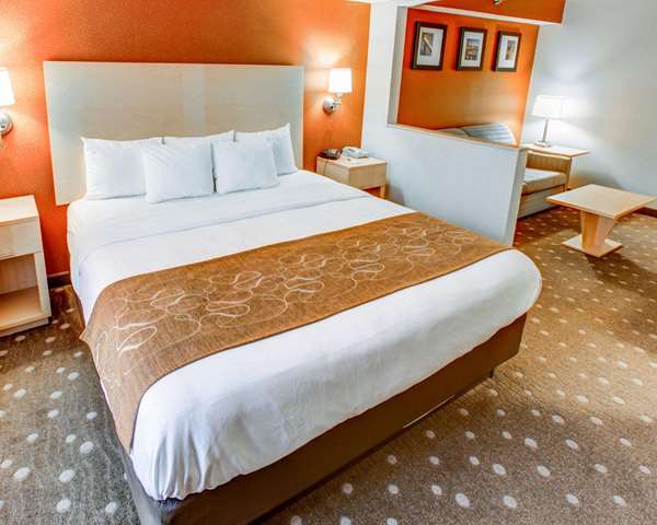 Suite - Comfort Suites Coraopolis
