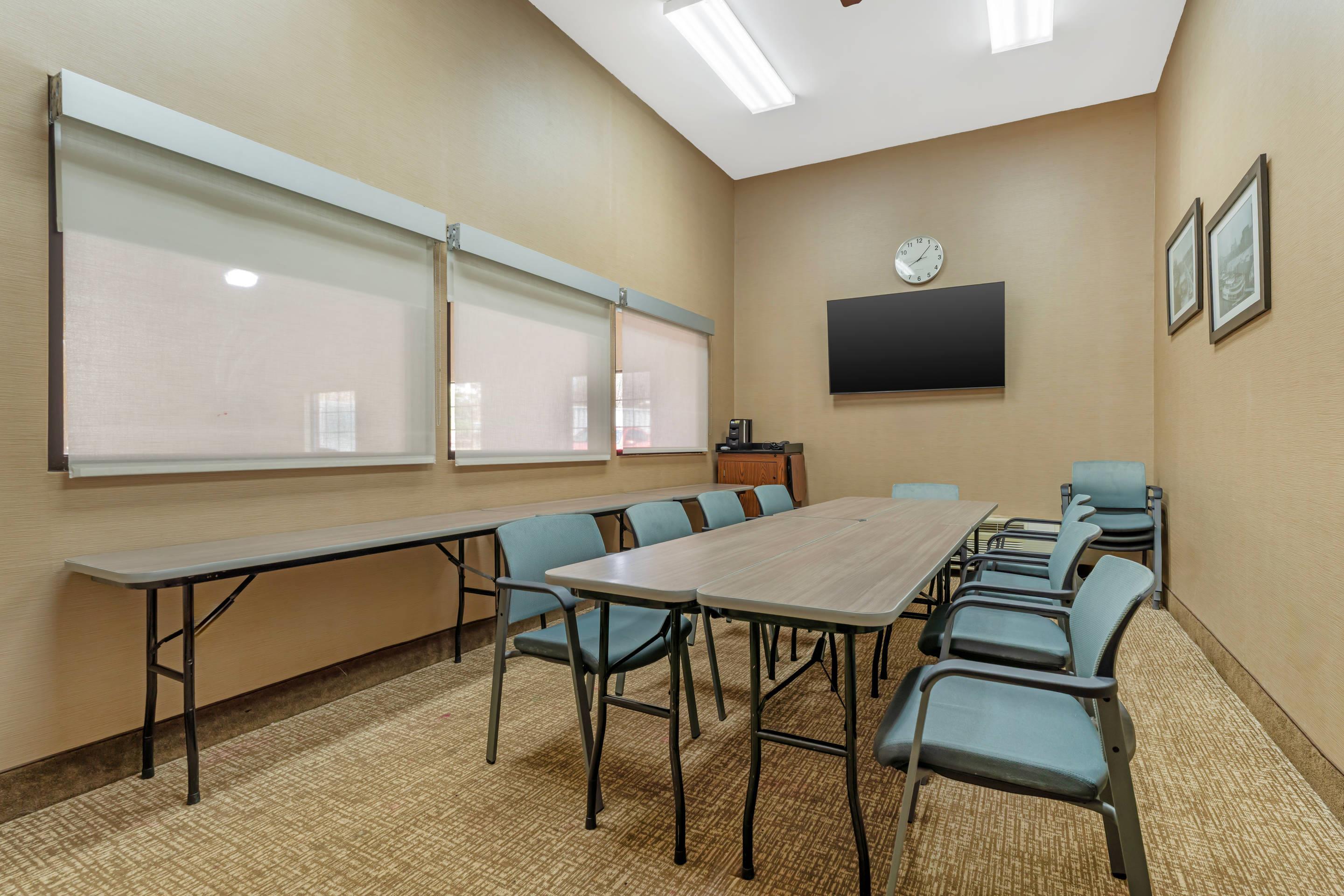 Meeting room | Comfort Suites Coraopolis