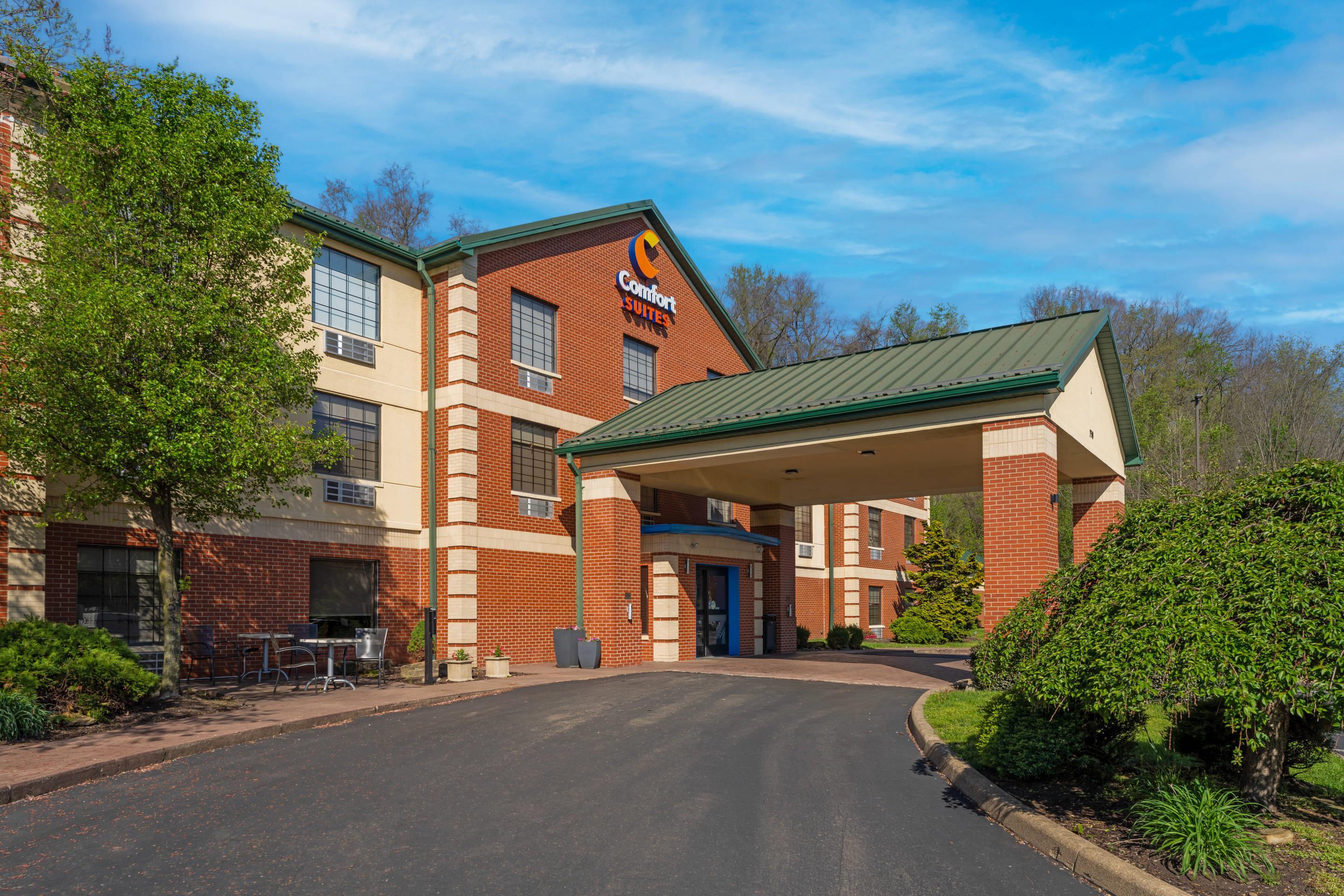 Hotel exterior | Comfort Suites Coraopolis