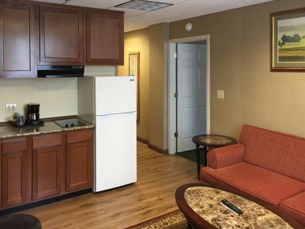 Suite - Quality Inn & Conference Center Franklin