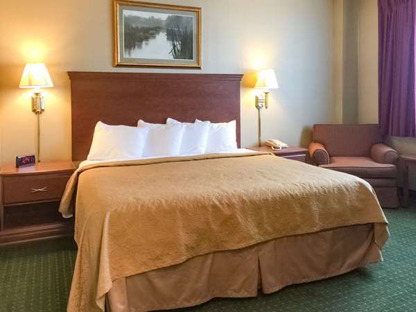 Suite - Quality Inn & Conference Center Franklin