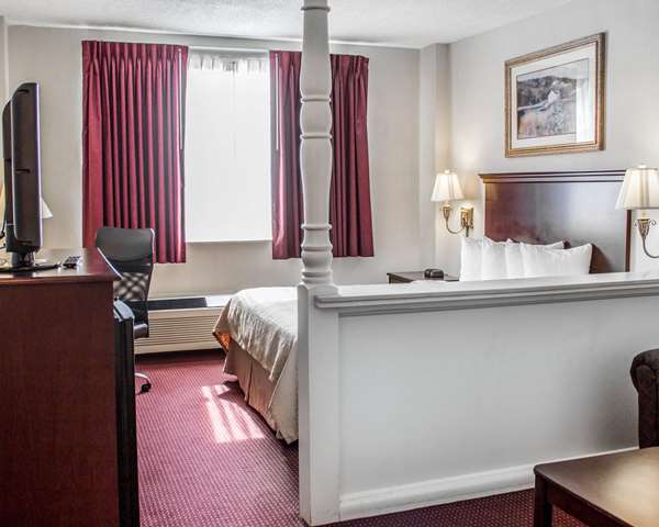 Suite - Quality Inn & Conference Center Franklin
