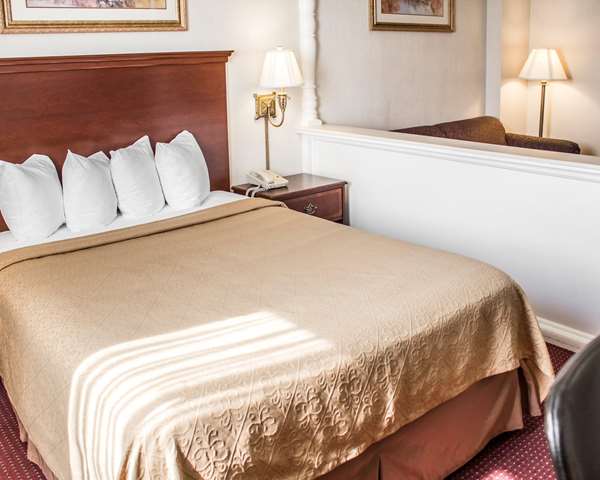 Suite - Quality Inn & Conference Center Franklin