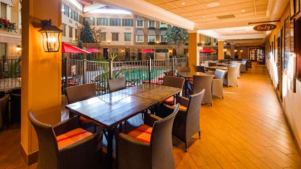 Restaurant - Best Western Plus White Bear Country Inn