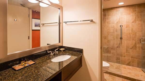  - Best Western Plus White Bear Country Inn