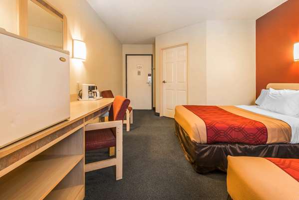  - Econo Lodge Johnstown