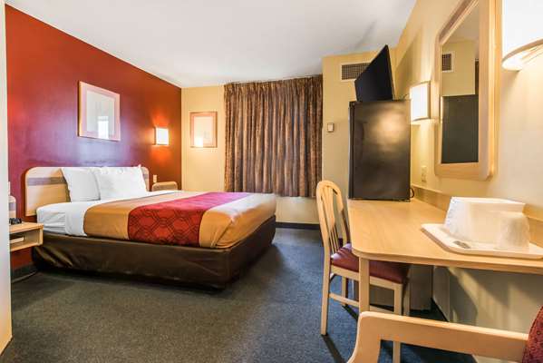  - Econo Lodge Johnstown