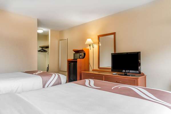  - Quality Inn Hermitage - I-80, Exit 4B