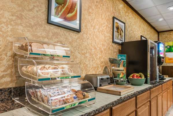 Amenities - Quality Inn Hermitage - I-80, Exit 4B