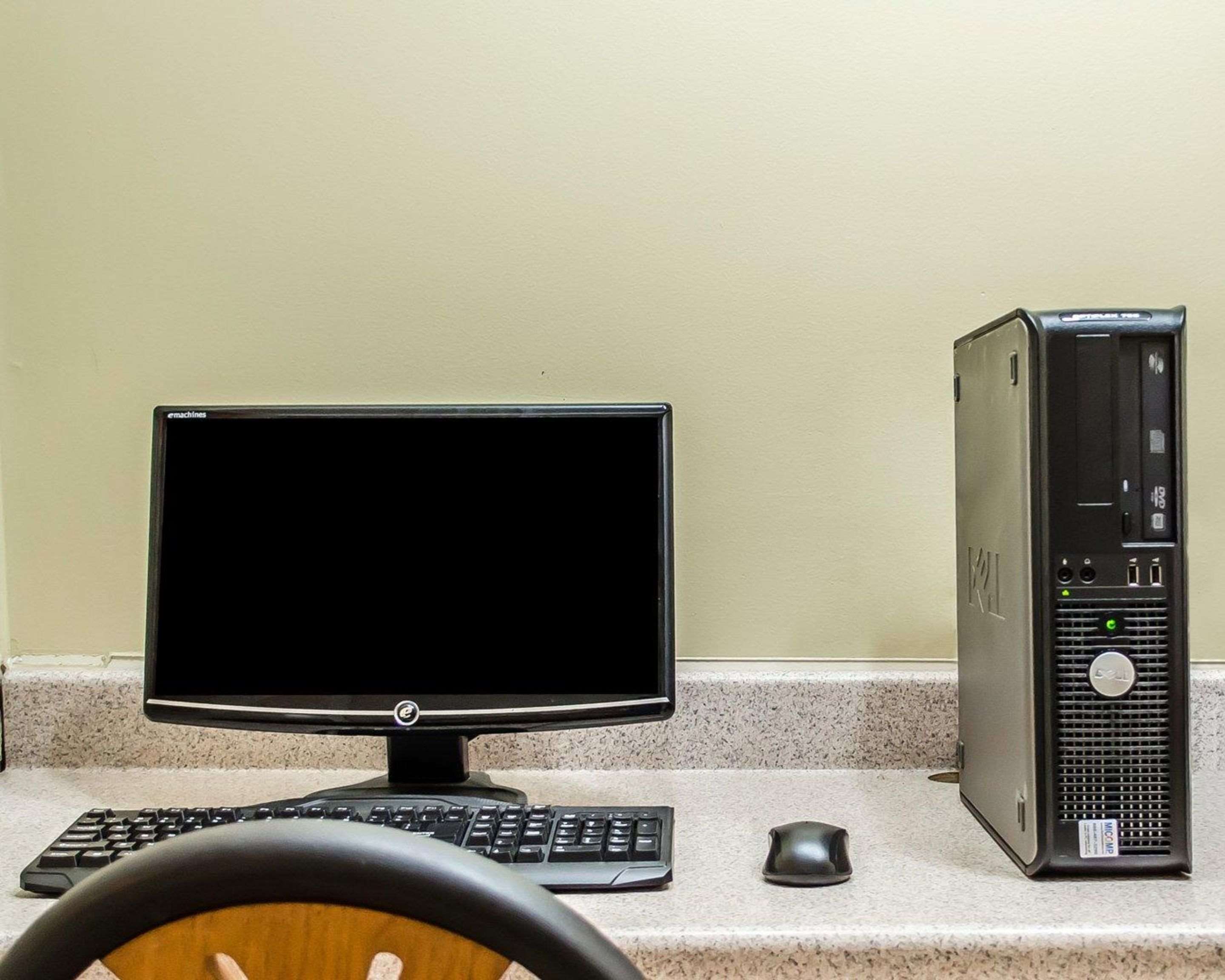 Business center | Quality Inn Harrisburg - Hershey Area