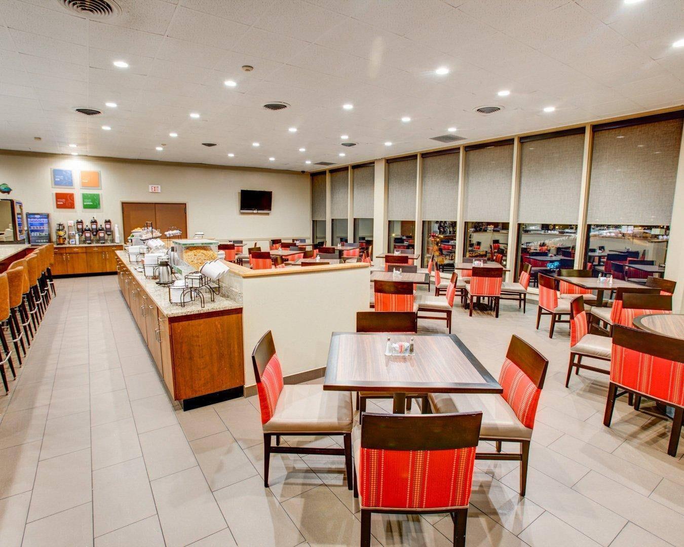 Breakfast room | Comfort Inn Conference Center