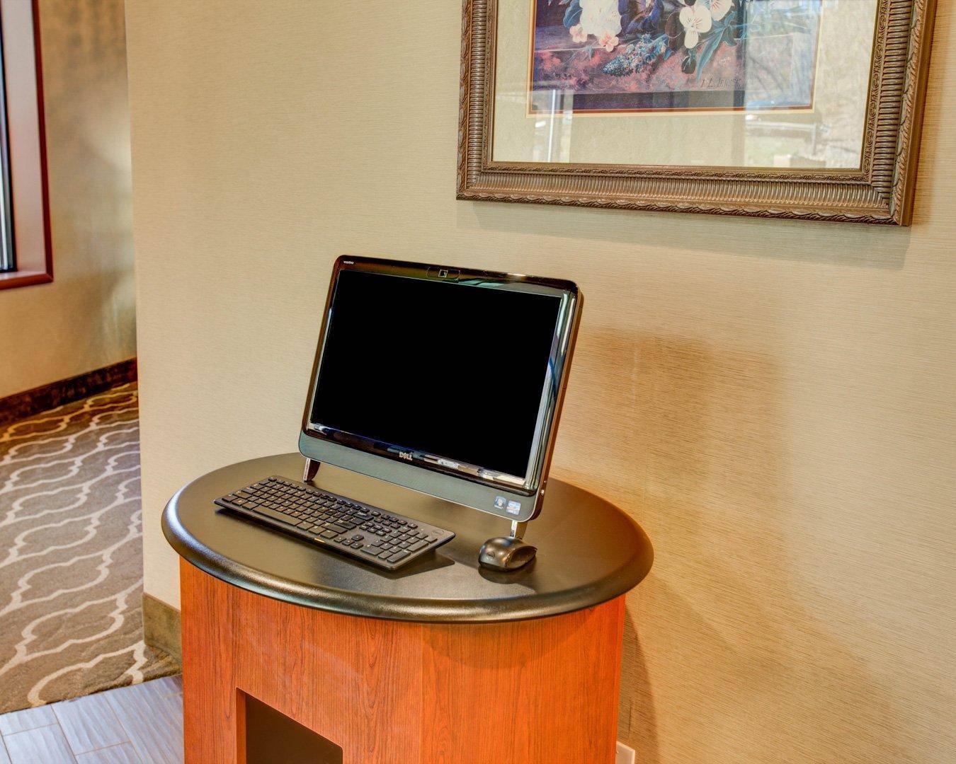 Business center | Comfort Inn Conference Center