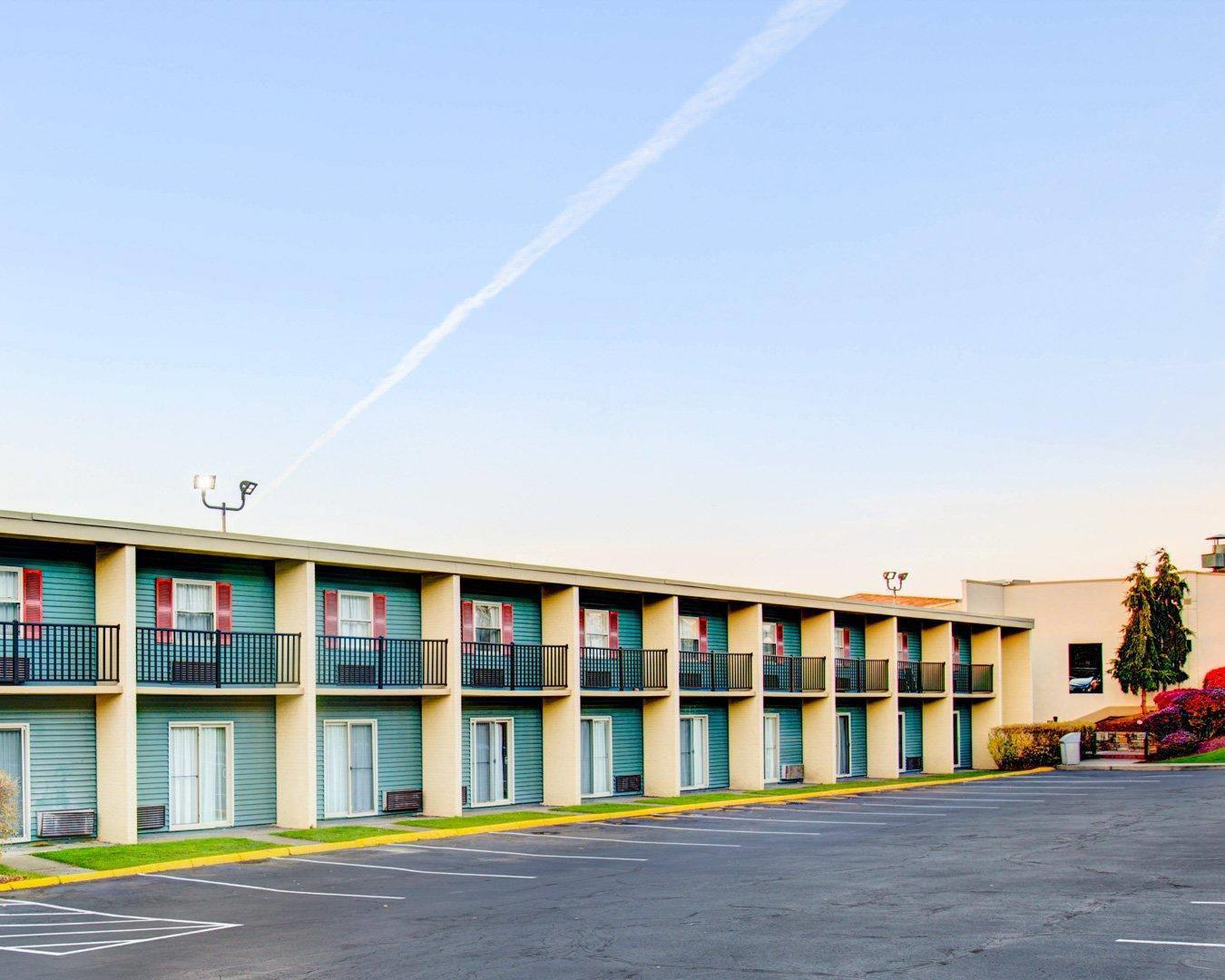Hotel exterior | Comfort Inn Conference Center