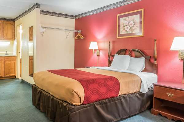  - Econo Lodge Airport Reading