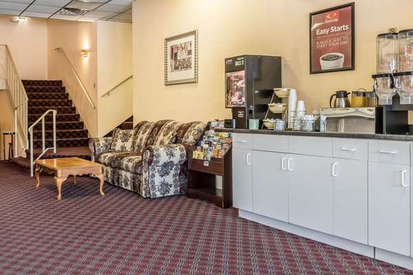 Amenities - Econo Lodge Airport Reading