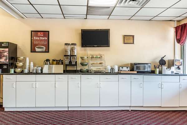 Amenities - Econo Lodge Airport Reading